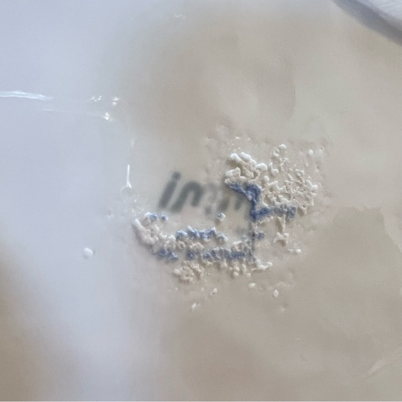 Vintage White Ceramic Peacock trinket dish accessories tray Signed imm - Picture 7 of 11